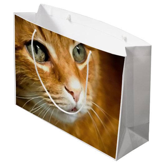 Adorable Ginger Tabby Cat Posing Pet Portrait Große Geschenktüte (Rückseite Schrägansicht)