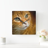 Adorable Ginger Tabby Cat Posing Pet Portrait Quadratische Wanduhr (Zuhause)