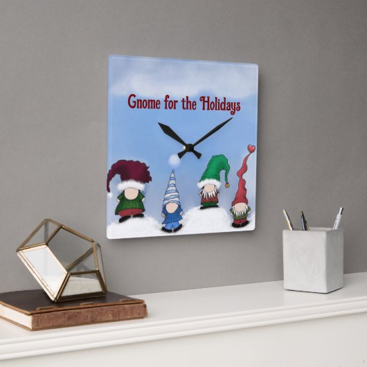 Adorable Gnome Posse Quadratische Wanduhr (Büro)