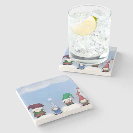 Adorable Gnome Posse Steinuntersetzer (Seitenansicht)