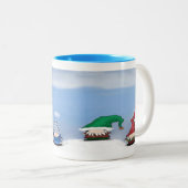 Adorable Gnome Posse Zweifarbige Tasse (VorderseiteRechts)