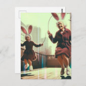 Adorable Granny Oaster Bunnies Jumping Rope Glitch Postkarte (Vorne/Hinten)