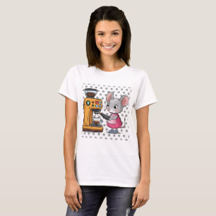 Adorable graue Maus Kaffee machen T-Shirt