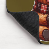 Adorable Highland Cow Genießen gemütliche Getränke Mousepad (Ecke)