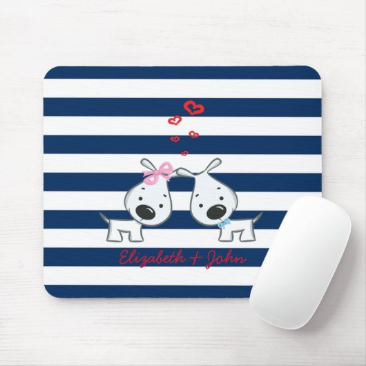 Adorable Hunde in Liebe auf gestreiftem Personalis Mousepad (Mit Mouse)