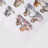 Adorable Kätzchen sitzen in Teetassen Seidenpapier (Ausschnitt)