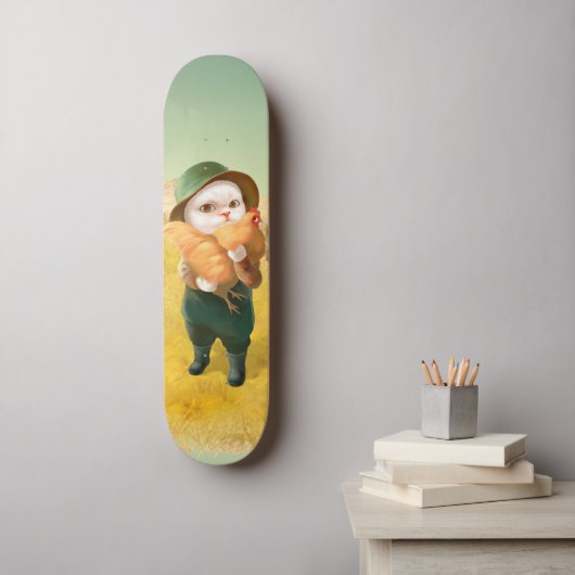 Adorable Katze mit Hen auf dem Bauernhof Skateboard (Wandkunst)