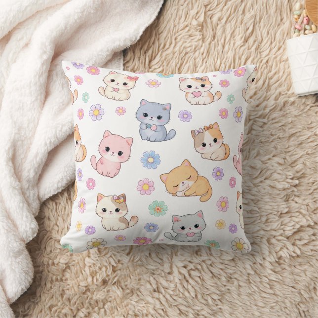Adorable Kawaii Pastel Kitten and Floral Pattern  Kissen (Decke)