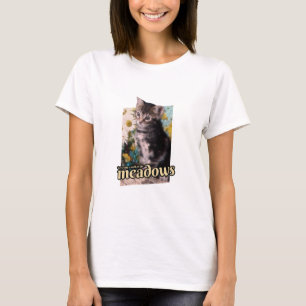 Adorable Kitten Lasse einen Spaziergang durch die T-Shirt