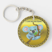 Adorable Koala Bär in einem Baum im Wald Schlüsselanhänger (Vorderseite)