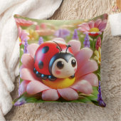 Adorable Ladybug sitzt auf rosa Blume Kissen (Decke)