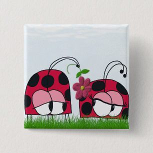 Adorable Ladybug Wog seine neue Liebe Cartoon Button