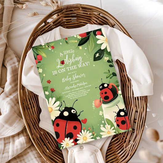 Adorable Little Ladybug Girl Babydusche Einladung
