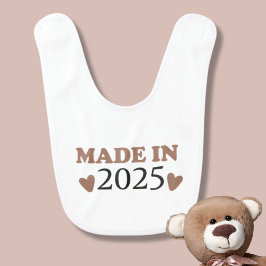 Adorable Made in 2025 Babylätzchen