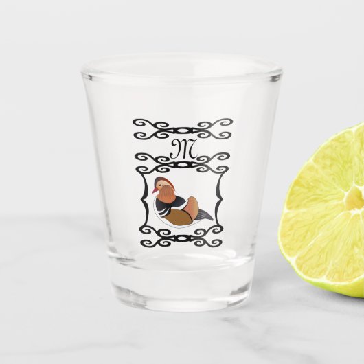 Adorable Mandarin Duck Cartoon Monogram Schnapsglas (Vorderseite)