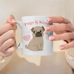 Adorable Mops "Möpsen and Kisses" Benutzerdefinier Kaffeetasse<br><div class="desc">Adorable Mops-Design mit einer süßen und lustigen Mops Welpe-Illustration. Dieses Design kann leicht personalisiert werden mit Ihrem Text von Auswahl und Begleiter Foto.</div>