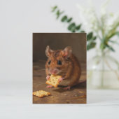 Adorable Mouse Eating Postkarte (Stehend Vorderseite)