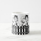 Adorable Niedliche kleine Mädchen und Niedliche kl Kaffeetasse (Mittel)