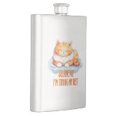 Adorable Orange Tabby Cat - Ich versuche mein Best Flachmann (Rechts)