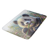 Adorable Panda Bären essen Bambus Badematte (Schrägansicht)