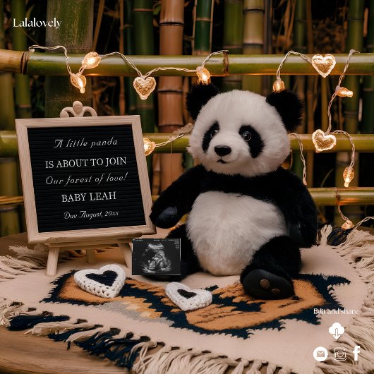 Adorable Panda Plushie Pregnancy Ankündigung