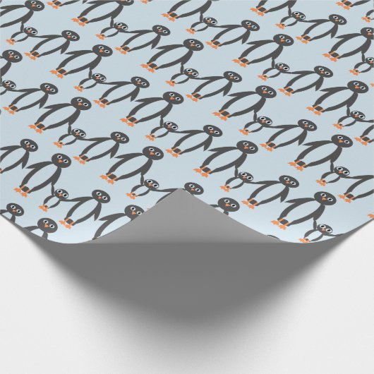 Adorable Penguin Familiengeschenk Wrap Geschenkpapier (Ecke)