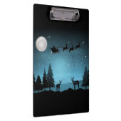 Adorable Reindeer At Night Klemmbrett (Rechts)
