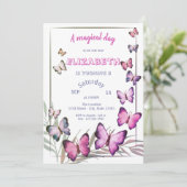 Adorable Schmetterlinge gestreift Geburtstag Einladung (Stehend Vorderseite)