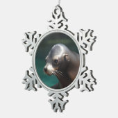 Adorable Sea Lion Schneeflocken Zinn-Ornament (Rechts)