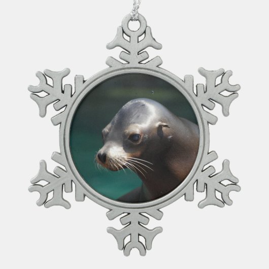 Adorable Sea Lion Schneeflocken Zinn-Ornament (Vorderseite)