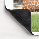 Adorable Sitting Giraffe Mousepad (Ecke)