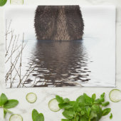 Adorable Smilch Otter im Lake Geschirrtuch (Gefaltet)