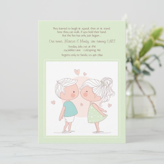 Adorable Twins Einladung (Stehend Vorderseite)