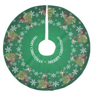 Adorable Whimsical Weihnachten Giraffen auf Grün Polyester Weihnachtsbaumdecke