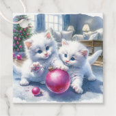 Adorable White Kittens Pink Weihnachten Geschenkanhänger (Vorderseite)
