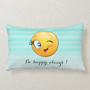 Adorable Winking Emoji Face-Sei immer glücklich Lendenkissen