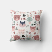 Adorable Woodland Creatures With Hearts Kissen (Rückseite)