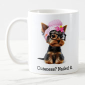 Adorable Yorkie mit rosa Beanie Kaffeetasse
