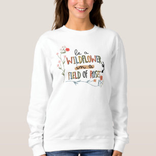 Adorables sind eine Wildblume in einem Bereich von Sweatshirt