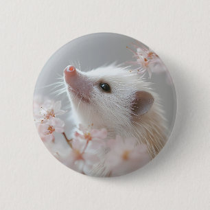 Adorativer Igel unter Frühlingsblüten Button