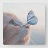 Adortable Cat & Blue Butterfly Quadratische Wanduhr (Vorderseite)