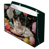 Adortable Cat Geburtstagsfeier Design Große Geschenktüte (Rückseite Schrägansicht)