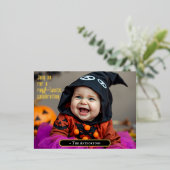 Adortable Halloween Baby Folie Einladungspostkarte (Stehend vorne)