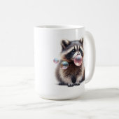 Adortable Raccoon Blasble Gum Kaffeetasse (VorderseiteRechts)