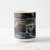 **"Adrift in Liebe: Mama und Baby Otter"*** Kaffeetasse (Mittel)