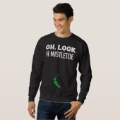 Adult Humor Christmas Mistletoe Dirty Santa Under Sweatshirt (Vorne ganz)