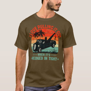 Adulter Humor Retro Style Tow Truck Camel Towing G T-Shirt