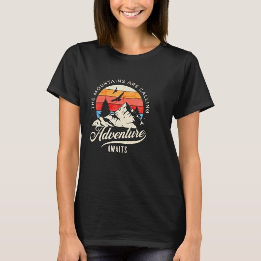 Adventure Await  Wilderness Camping T-Shirt (Vorderseite)