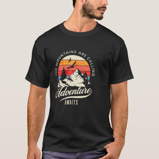 Adventure Await  Wilderness Camping T-Shirt (Vorderseite)