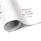 Adventure awaits 1st birthday name date planeretro geschenkpapier (Rolleneckpunkt)